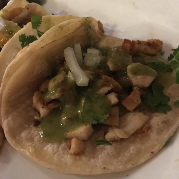 #chicken tacos<br><br>Follow us if you LOVE food, take a pic of your favorite food items & #mylysper it! #restaurants #eat #meal #hungry #food #instadaily #foodporn #yum #instafood #yummy #instagood #photooftheday #sweet #fresh #tasty #foodie #delish #delicious #eating #foodpic #foodpics #foodgasm #f4f #foods #dinner #datenight #lunch #lysperapp